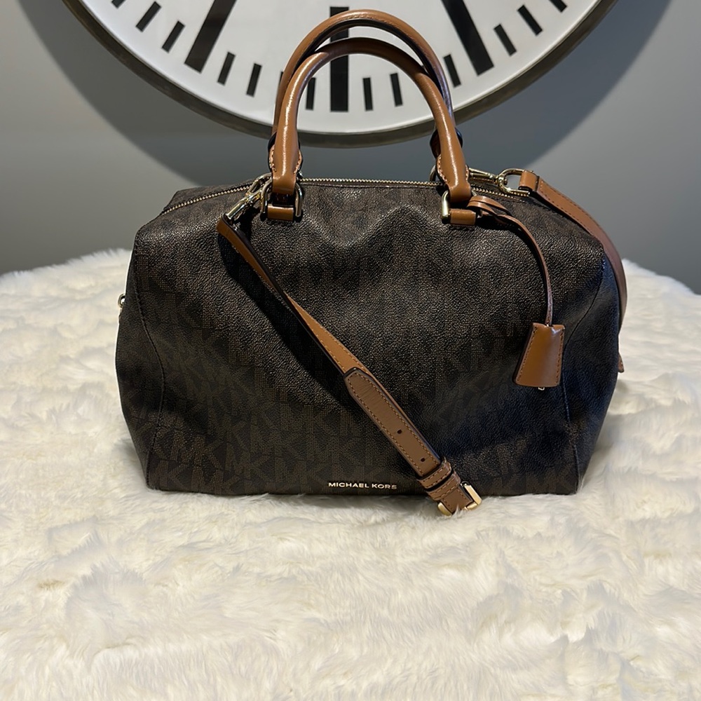 Michael Kors doctor’s bag